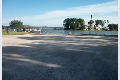 174 E Sunset Drive, Onalaska, TX 77360 - Photo 13