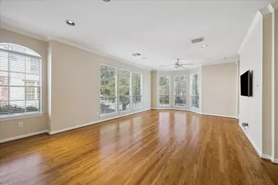 2626 Commonwealth St, Houston, TX 77006 - Photo 7