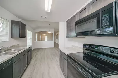 313 Blue Crane Street, Huntsville, TX 77320 - Photo 7