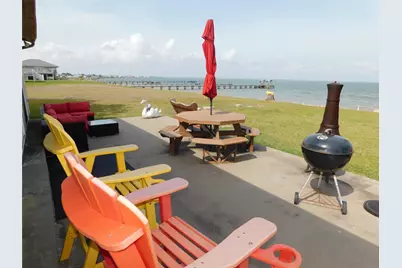 635 Marshall Johnson Avenue S, Port Lavaca, TX 77979 - Photo 23