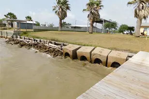 635 Marshall Johnson Ave S, Port Lavaca, TX 77979 - Photo 7
