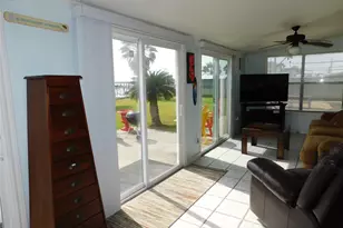 635 Marshall Johnson Ave S, Port Lavaca, TX 77979 - Photo 11