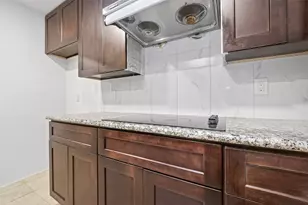 8310 Augustine Dr, Houston, TX 77036 - Photo 19