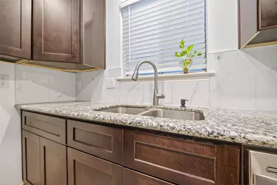 8310 Augustine Drive #B, Houston, TX 77036 - Photo 17