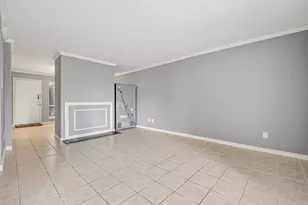 8310 Augustine Dr, Houston, TX 77036 - Photo 11