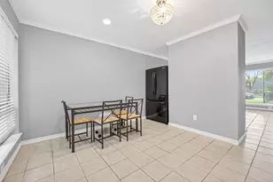 8310 Augustine Dr, Houston, TX 77036 - Photo 13