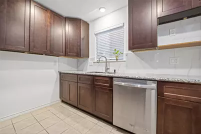 8310 Augustine Drive #B, Houston, TX 77036 - Photo 15