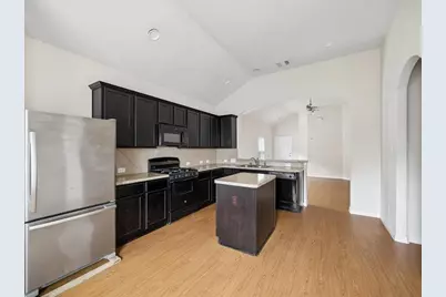 7534 Abbey Point Lane, Houston, TX 77049 - Photo 3