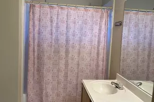 10451 N Fallen Bough Dr, Houston, TX 77041 - Photo 11