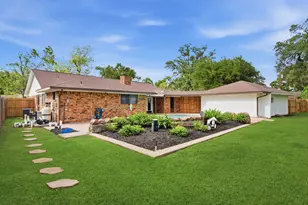 59 S Shamrock Ct, Lake Jackson, TX 77566 - Photo 23