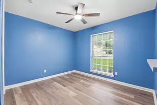 59 S Shamrock Ct, Lake Jackson, TX 77566 - Photo 15