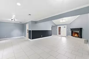 59 S Shamrock Ct, Lake Jackson, TX 77566 - Photo 7