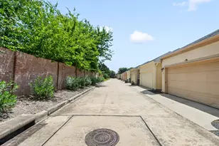 14454 Summerleaf Ln, Houston, TX 77077 - Photo 45