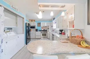 321 Ling St, Hitchcock, TX 77563 - Photo 15