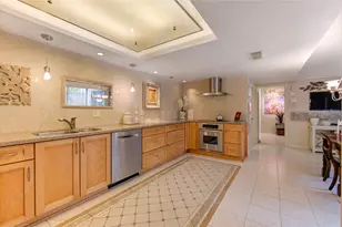 880 Tully Rd, Houston, TX 77079 - Photo 13