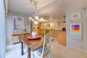 880 Tully Rd, Houston, TX 77079 - Photo 17