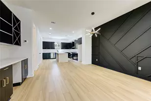 4532 Creekmont Dr, Houston, TX 77091 - Photo 3