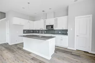 802 Berry Sage Ln, Houston, TX 77022 - Photo 7