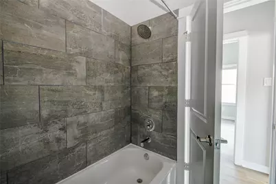 802 Berry Sage Lane, Houston, TX 77022 - Photo 19