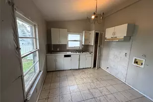 310 Georgia St, Houston, TX 77587 - Photo 5