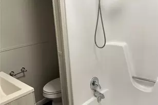 1020 1/2 N Main St, Baytown, TX 77520 - Photo 3