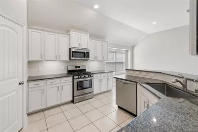 2357 Old Stone Drive, Conroe, TX 77304 - Photo 5