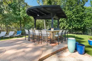 70 E Bracebridge Cir, The Woodlands, TX 77382 - Photo 13