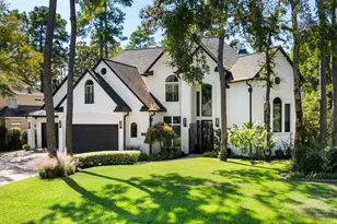 70 E Bracebridge Cir, The Woodlands, TX 77382 - Photo 3