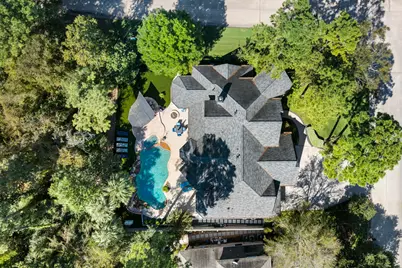 70 E Bracebridge Circle, The Woodlands, TX 77382 - Photo 9