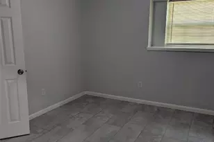 5737 Alvarado Dr, Houston, TX 77035 - Photo 13