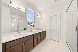 1658 W Tidwell Rd, Houston, TX 77091 - Photo 23