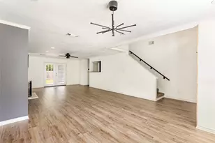 18275 Hollyberry Ct, Porter, TX 77365 - Photo 5
