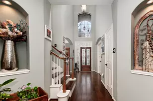 31 Bluff Creek Pl, The Woodlands, TX 77382 - Photo 3