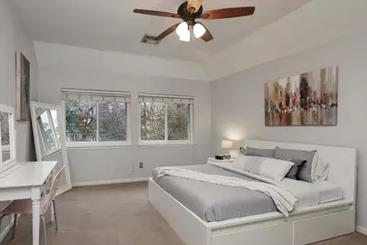 31 Bluff Creek Place, The Woodlands, TX 77382 - Photo 21