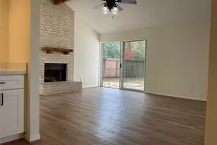 28 E Lance Leaf Rd, The Woodlands, TX 77381 - Photo 5