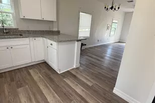 324 E Wilkins St, Angleton, TX 77515 - Photo 7