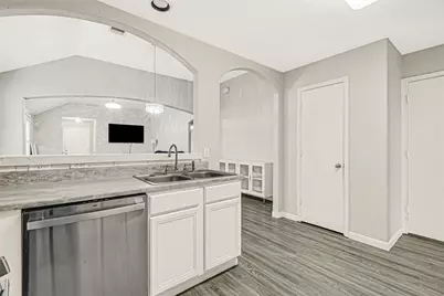 14818 Aberdeen Meadow Lane, Houston, TX 77053 - Photo 9