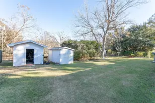 15853 Phend Rd, Hamshire, TX 77622 - Photo 27