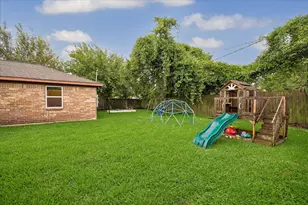 1122 Sunny Dr, Houston, TX 77037 - Photo 23