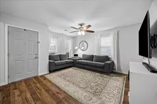 1122 Sunny Dr, Houston, TX 77037 - Photo 5