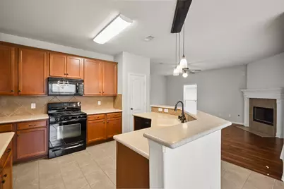 2068 Briar Grove Drive, Conroe, TX 77301 - Photo 11