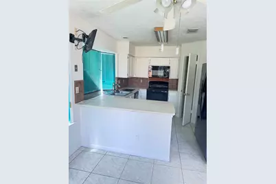 7803 La Rochelle Circle, Houston, TX 77071 - Photo 7