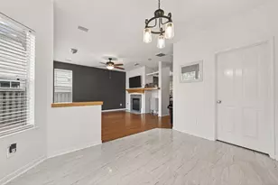 171 W Sundance Cir, The Woodlands, TX 77382 - Photo 19