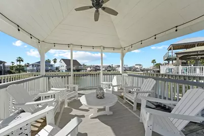 16603 Jamaica Cove Road, Jamaica Beach, TX 77554 - Photo 3