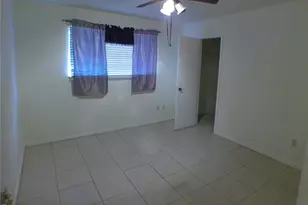 12511 Shannon Hills Dr, Houston, TX 77099 - Photo 9