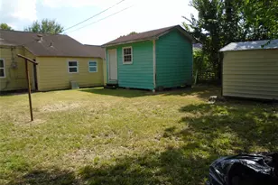 7527 Erath St, Houston, TX 77023 - Photo 13