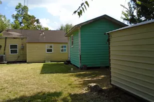 7527 Erath St, Houston, TX 77023 - Photo 15
