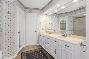 307 Prince of Wales St, Conroe, TX 77304 - Photo 5