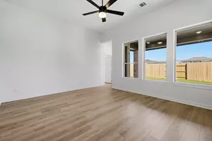 17915 Oakwood Strm Dr, Webster, TX 77598 - Photo 9