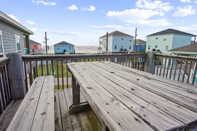 1811 Redfish Lane, Crystal Beach, TX 77650 - Photo 5